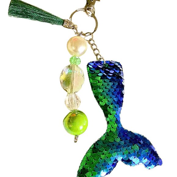 Green Plush Sequin Mermaid Tail Keychain Beads, Silk Tassel, Purse Charm, Backpk - Picture 1 of 1
